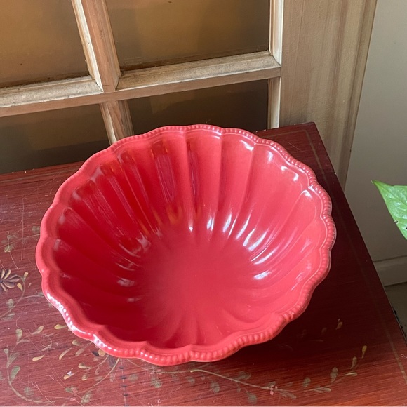 Vintage Cerutil Stoneware Large Scalloped Fluted
Serving Bowl Portugal 10.5* - Picture 5 of 16